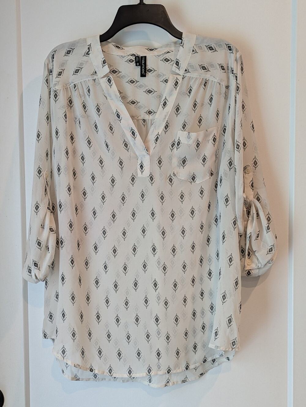Maurice Ladies Size 0 Cream Black Print Chiffon Blouse Aztec Career